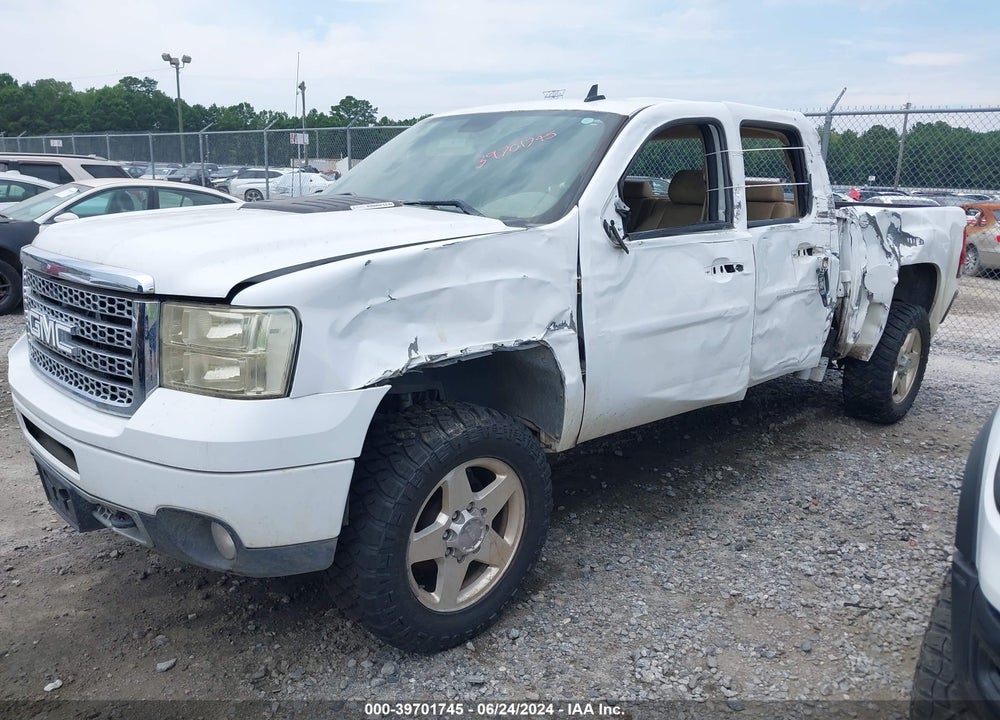 2014 GMC SIERRA 2500HD DENALI VIN: 1GT125E88EF108137