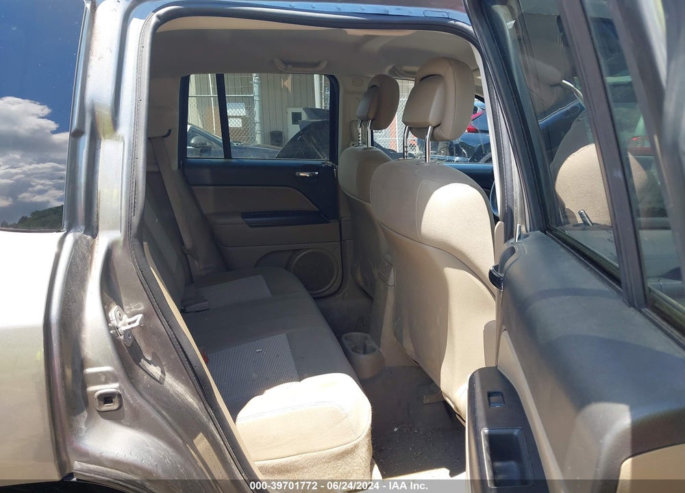 2011 JEEP COMPASS VIN: 1J4NF1FB0BD222871