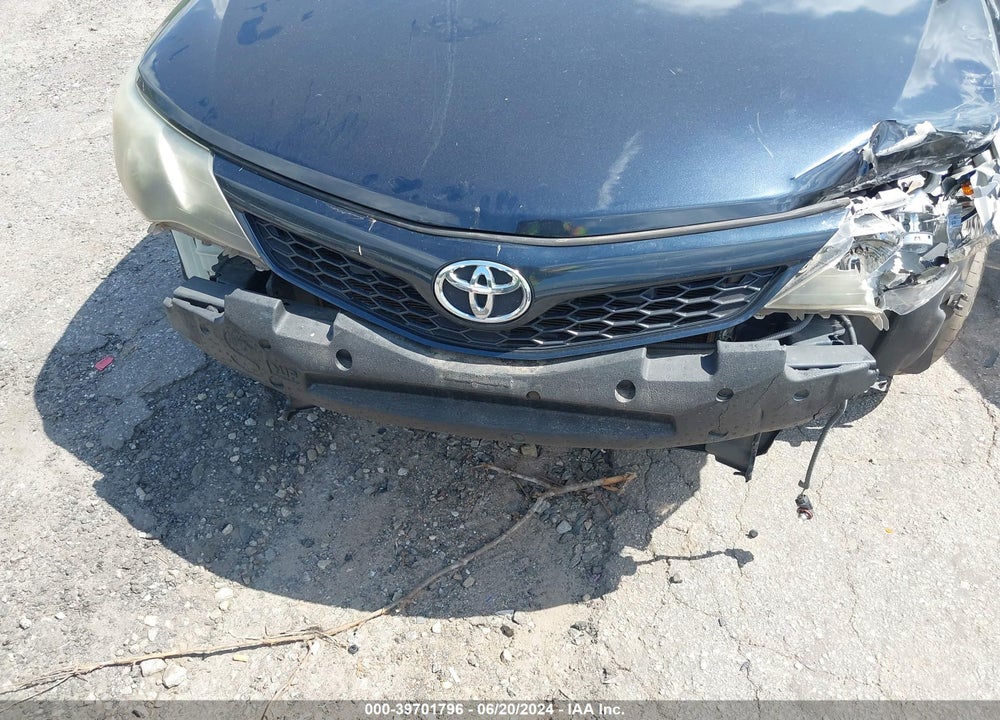 2014 TOYOTA CAMRY SE VIN: 4T1BF1FK2EU312029