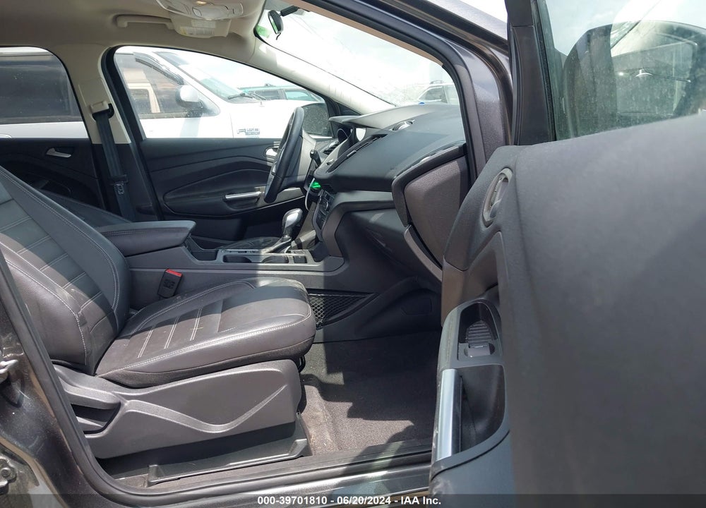 2018 FORD ESCAPE SEL VIN: 1FMCU0HD2JUB60458