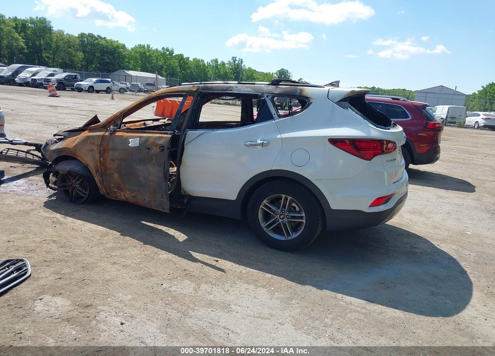 2017 HYUNDAI SANTA FE SPORT 2.4L VIN: 5NMZUDLBXHH020106