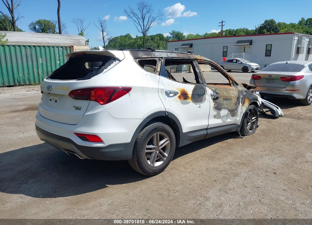 2017 HYUNDAI SANTA FE SPORT 2.4L VIN: 5NMZUDLBXHH020106