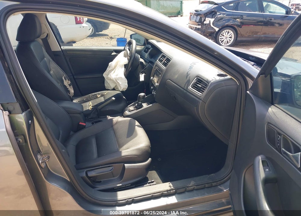 2011 VOLKSWAGEN JETTA 2.5L SE VIN: 3VWDZ7AJ5BM026873