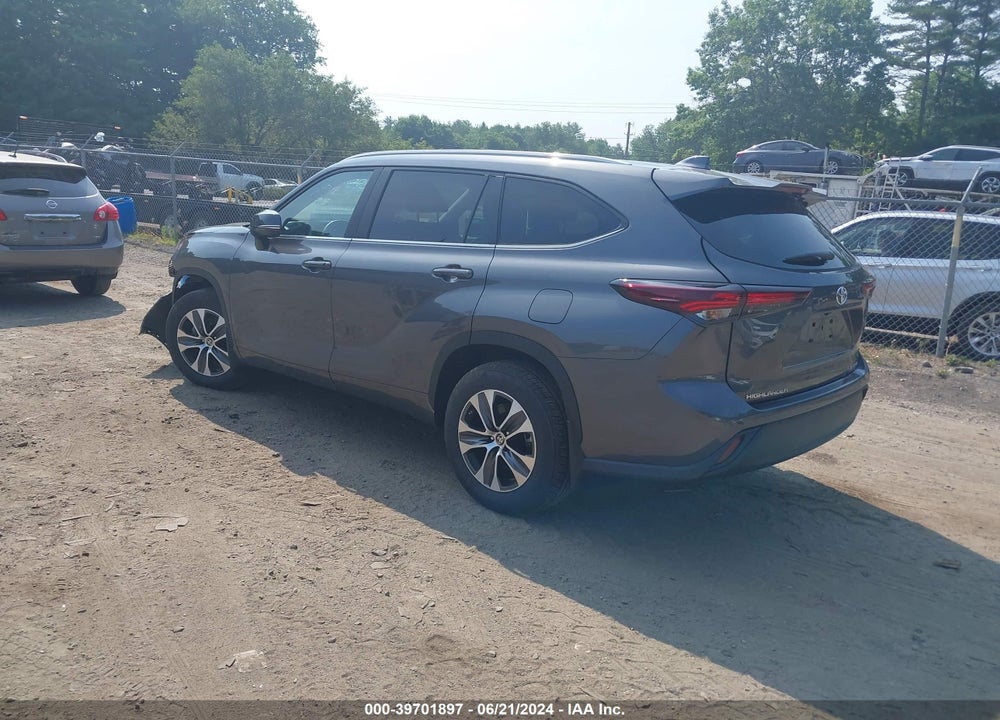 2024 TOYOTA HIGHLANDER XLE VIN: 5TDKDRBH8RS531526