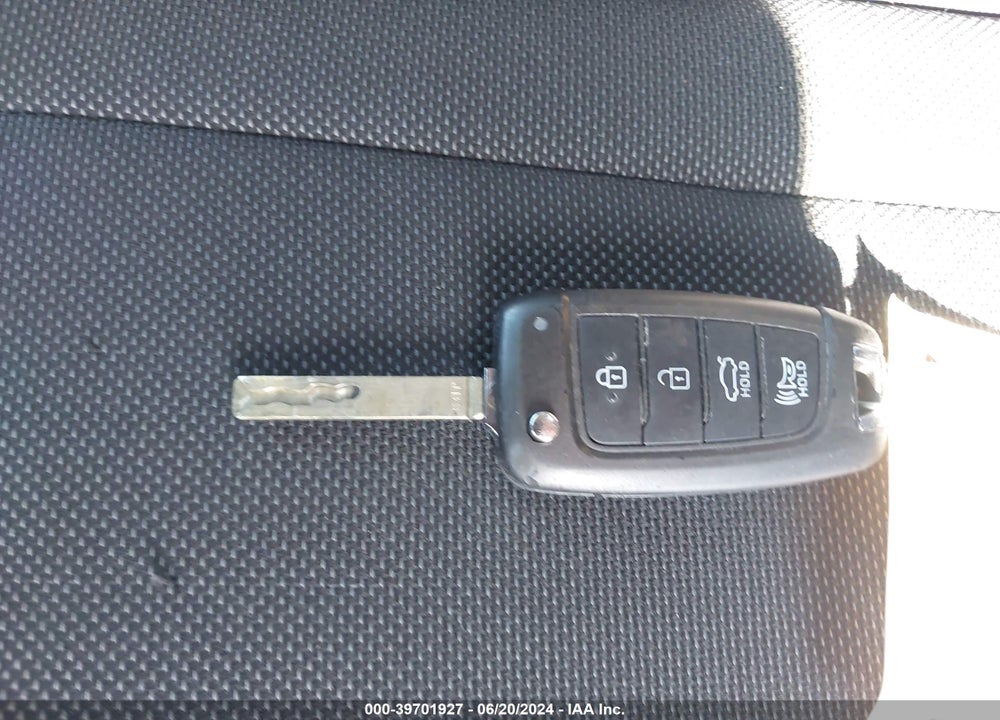 2022 HYUNDAI ELANTRA SE VIN: KMHLL4AG8NU357218