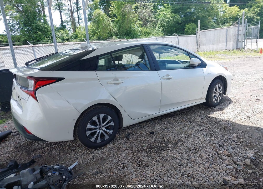 2020 TOYOTA PRIUS LE AWD-E VIN: JTDL9RFUXL3017151