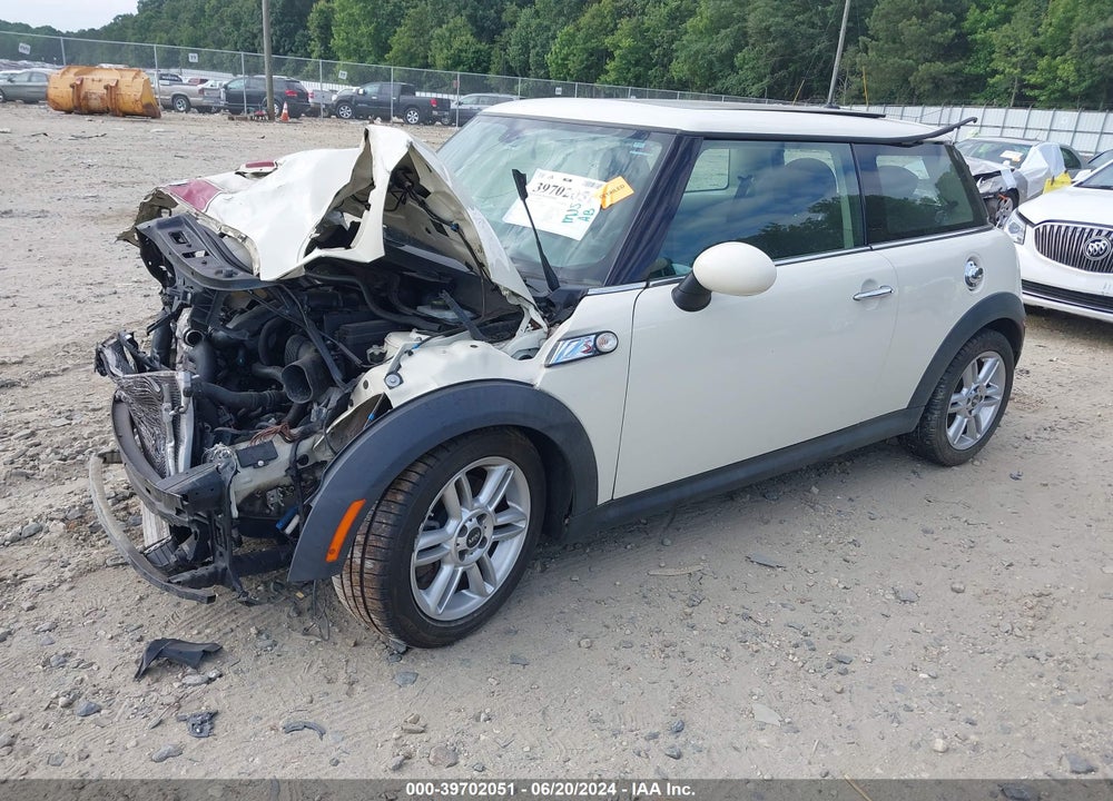 2013 MINI HARDTOP VIN: WMWSV3C53DT392198