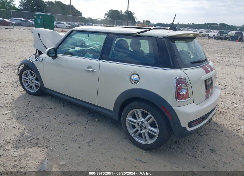 2013 MINI HARDTOP VIN: WMWSV3C53DT392198