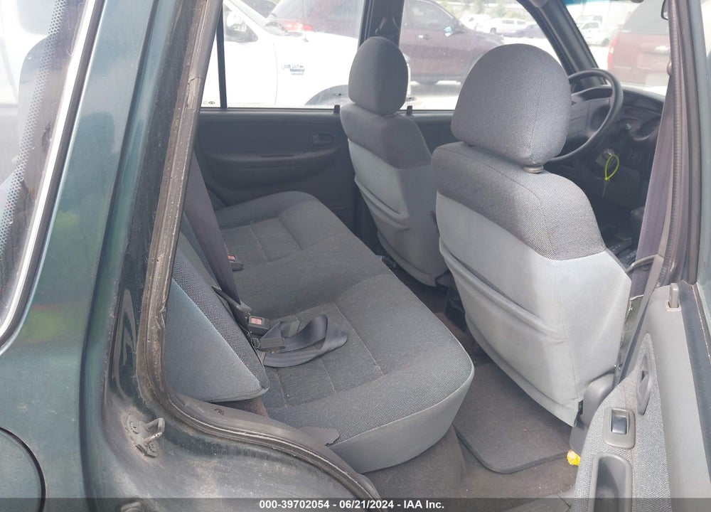 2001 KIA SPORTAGE EX/LIMITED VIN: KNDJA723215700110