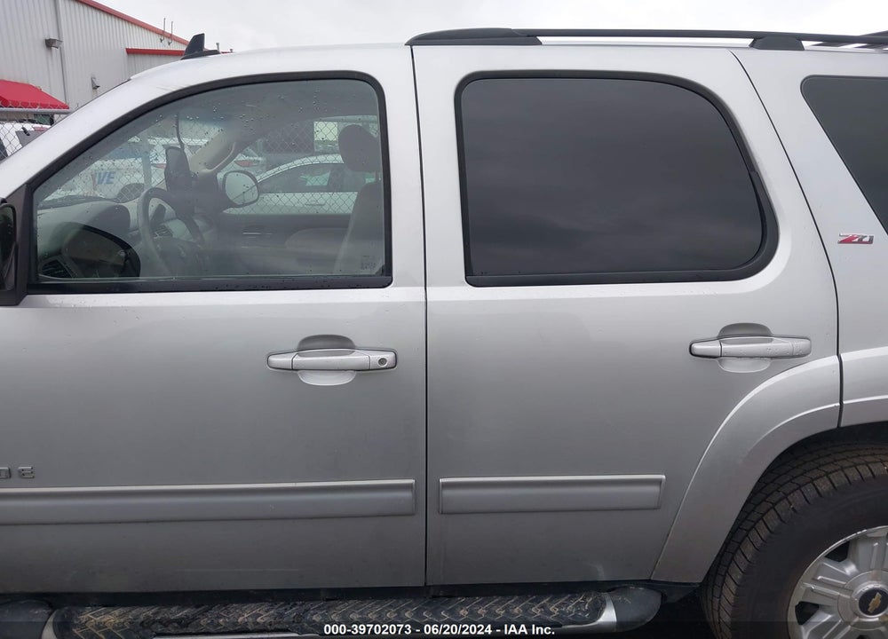 2013 CHEVROLET TAHOE LT VIN: 1GNSCBE09DR167177