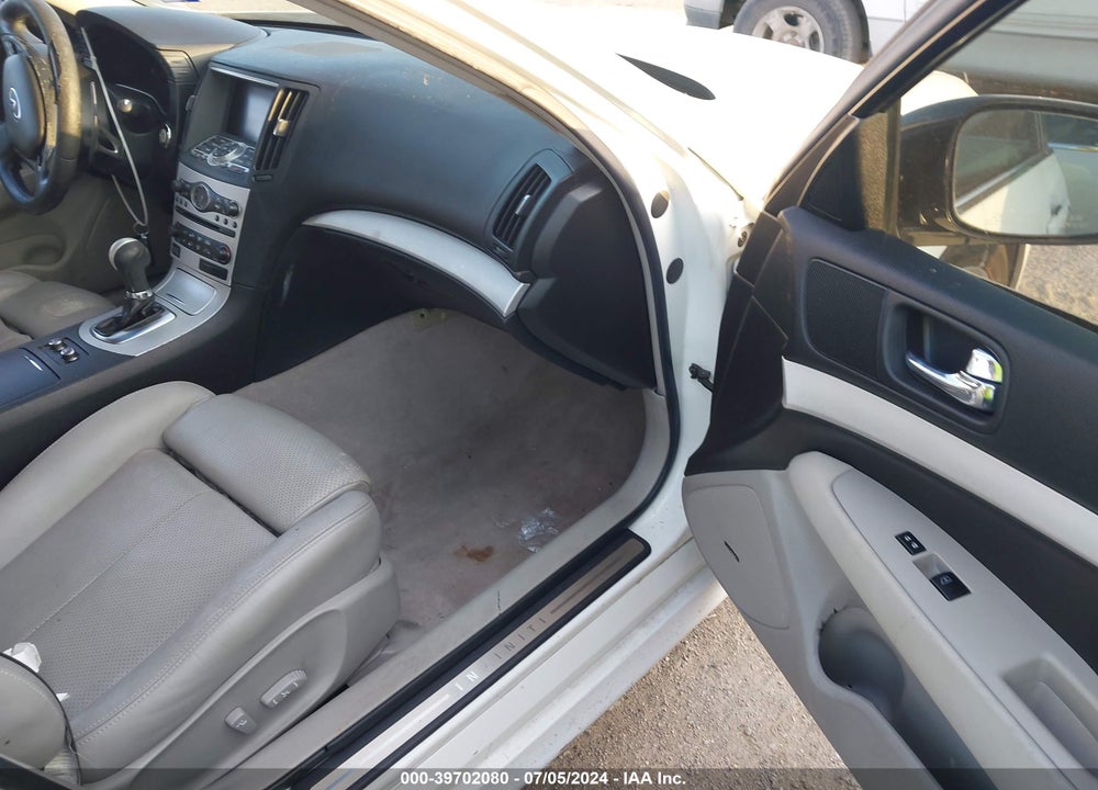 2009 INFINITI G37 JOURNEY VIN: JNKCV61E19M010925