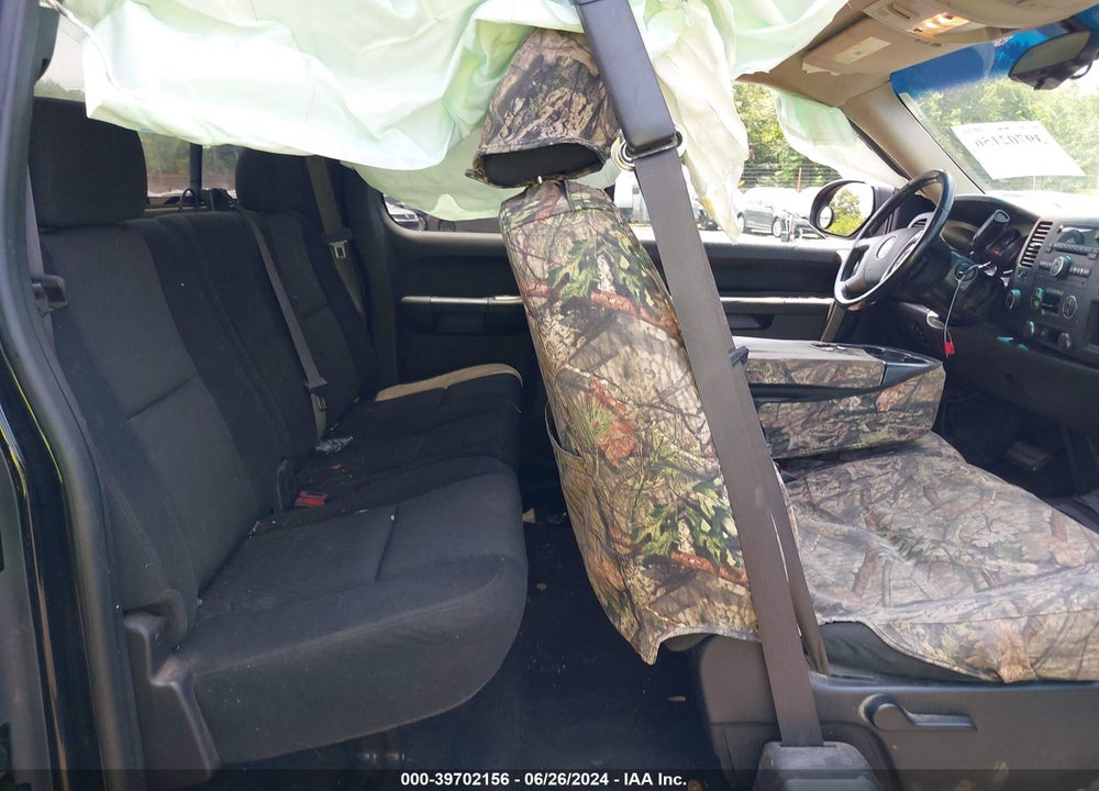 2011 CHEVROLET SILVERADO 1500 LT VIN: 1GCRKSE00BZ408602