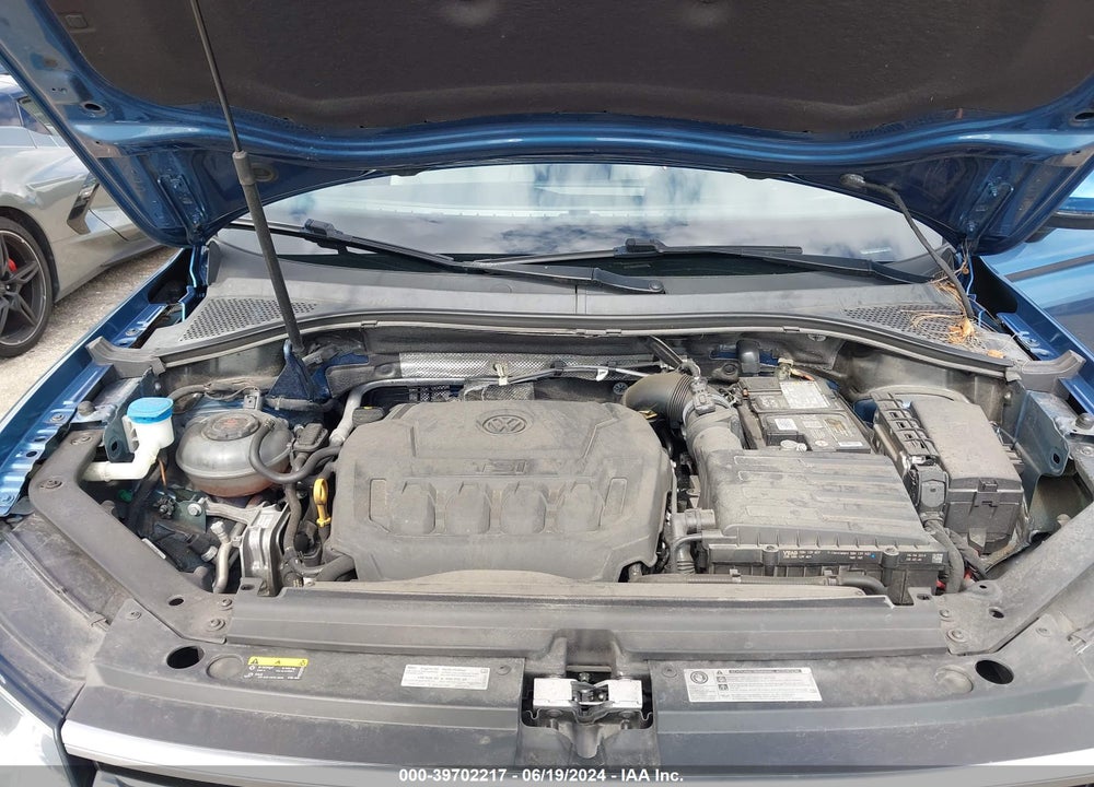 2019 VOLKSWAGEN TIGUAN 2.0T SE/2.0T SEL/2.0T SEL R-LINE/2.0T SEL R-LINE BLACK VIN: 3VV3B7AX1KM132827