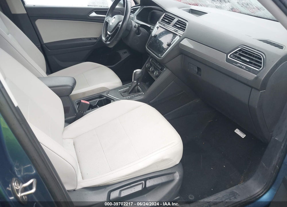 2019 VOLKSWAGEN TIGUAN 2.0T SE/2.0T SEL/2.0T SEL R-LINE/2.0T SEL R-LINE BLACK VIN: 3VV3B7AX1KM132827