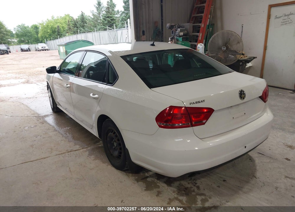 2013 VOLKSWAGEN PASSAT 2.5L S VIN: 1VWAP7A36DC002046