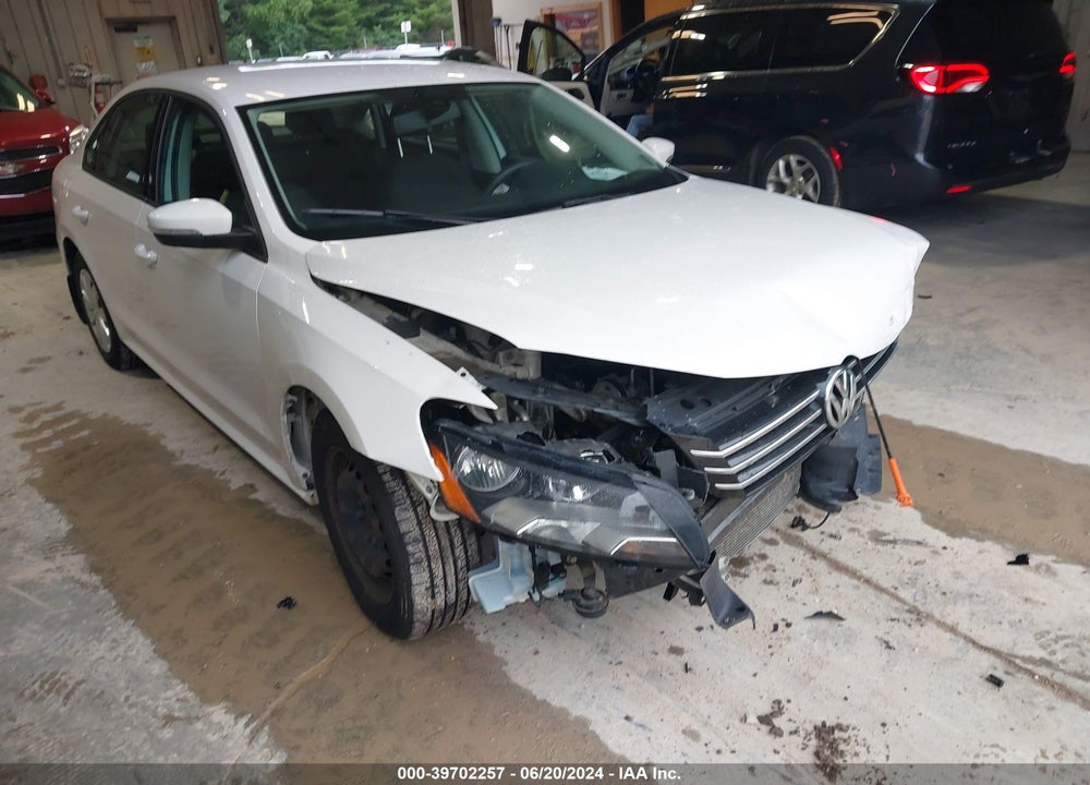2013 VOLKSWAGEN PASSAT 2.5L S VIN: 1VWAP7A36DC002046