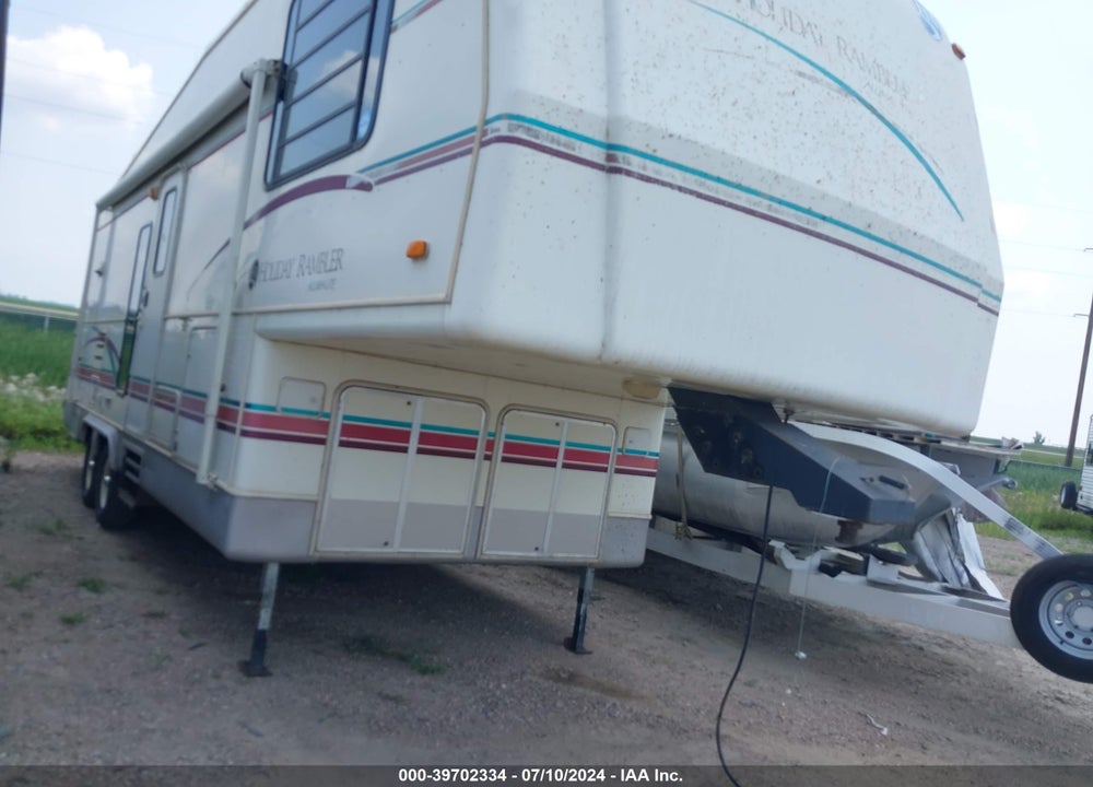 1996 HOLIDAY RAMBLER 5TH WHEEL TRAVEL TRAILER VIN: 1KB381G24TW018916