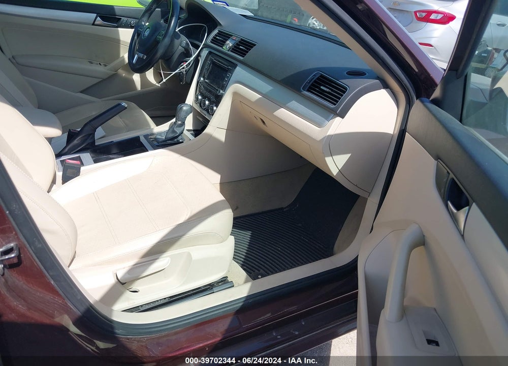 2012 VOLKSWAGEN PASSAT 2.5L SE VIN: 1VWBP7A39CC104587