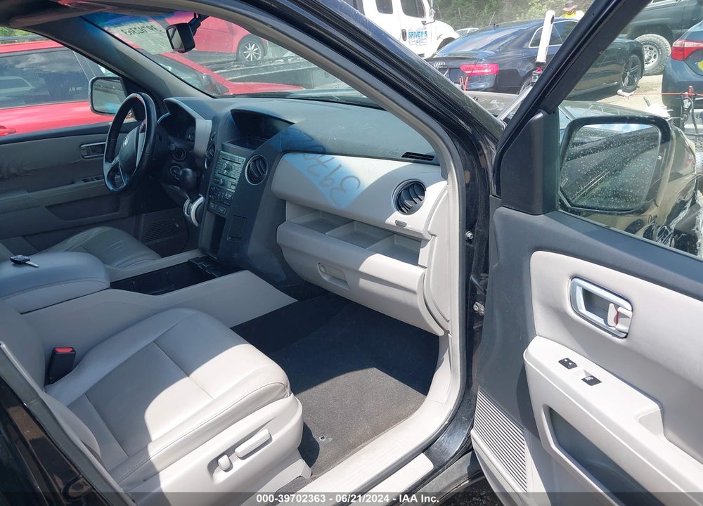 2009 HONDA PILOT EX-L VIN: 5FNYF48649B052859