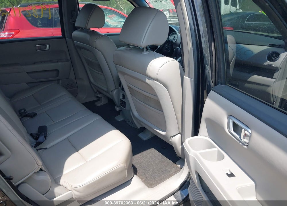 2009 HONDA PILOT EX-L VIN: 5FNYF48649B052859