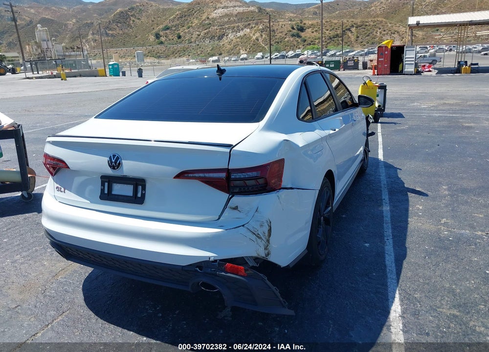 2024 VOLKSWAGEN JETTA GLI 2.0T AUTOBAHN VIN: 3VW2T7BU7RM025929