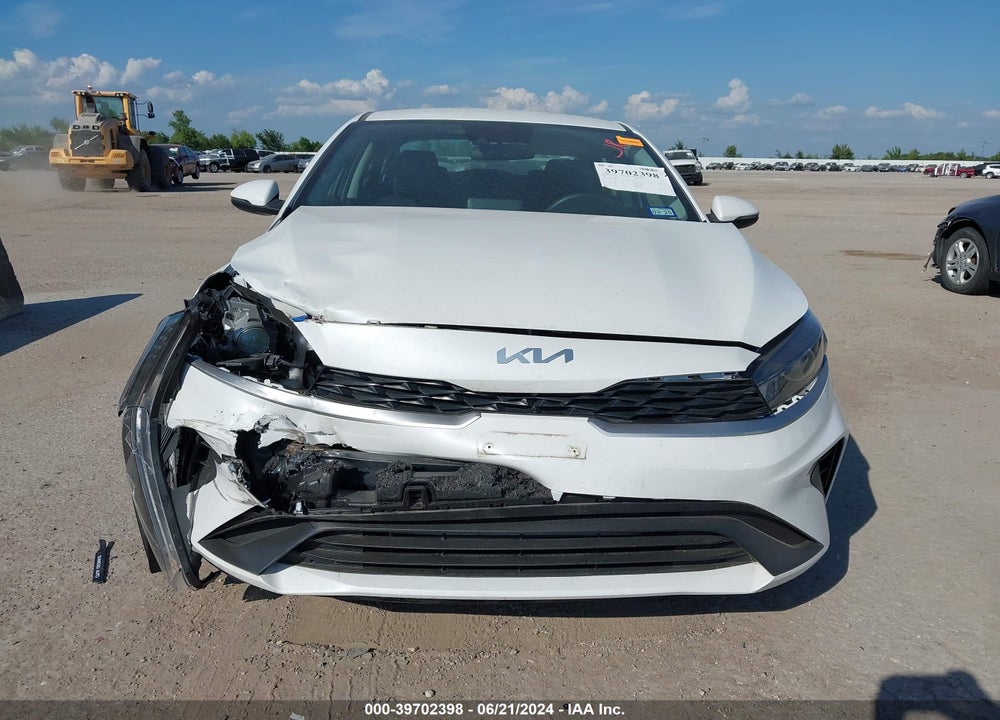2023 KIA FORTE VIN: 3KPF24AD2PE617205