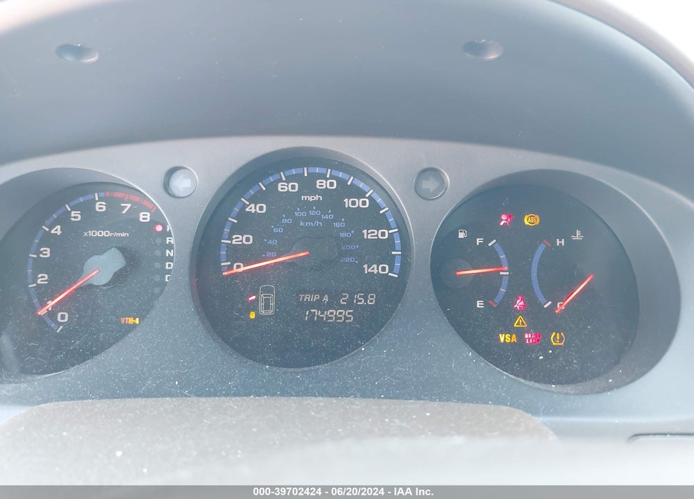2005 ACURA MDX VIN: 2HNYD18685H528517