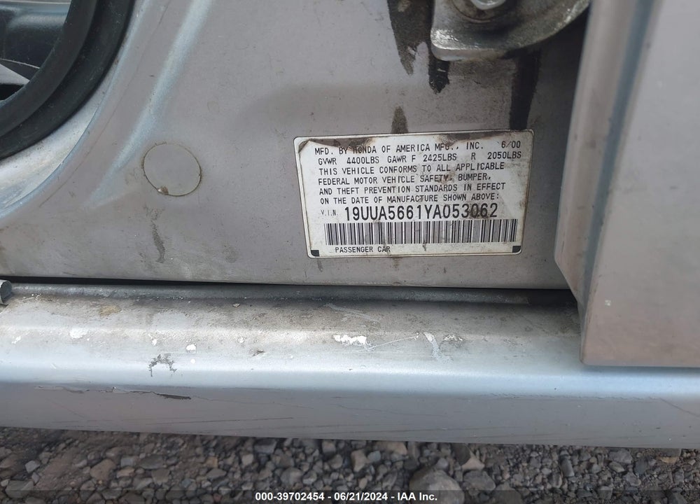 2000 ACURA TL 3.2 VIN: 19UUA5661YA053062