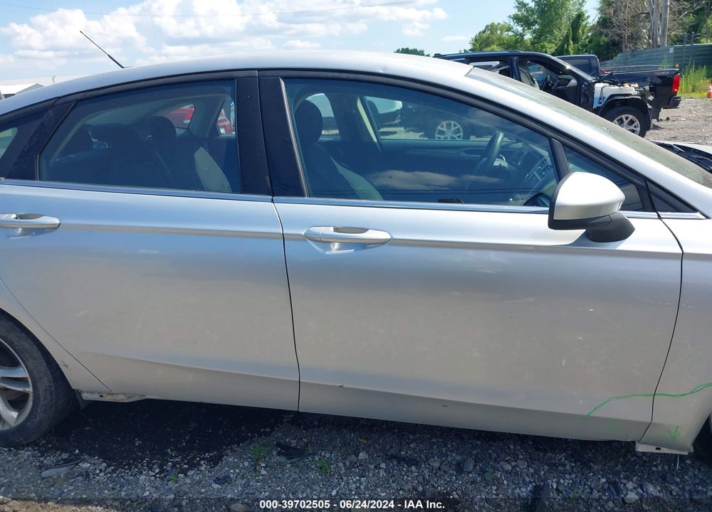 2018 FORD FUSION SE VIN: 3FA6P0HD4JR179891