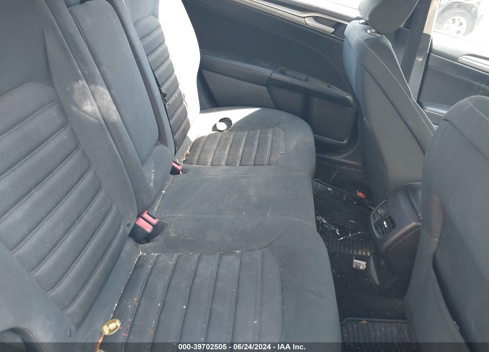 2018 FORD FUSION SE VIN: 3FA6P0HD4JR179891