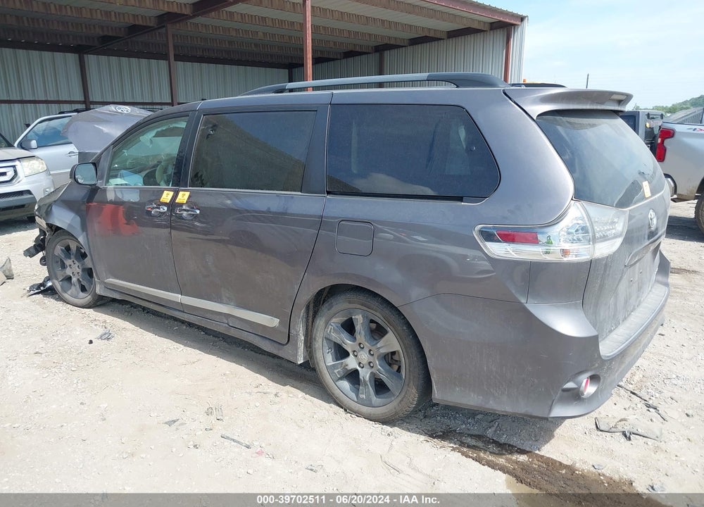 2013 TOYOTA SIENNA SE 8 PASSENGER VIN: 5TDXK3DC2DS331275