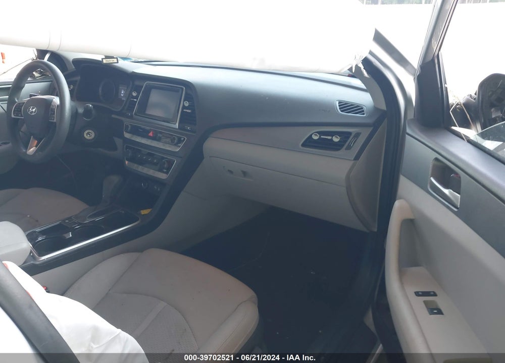2018 HYUNDAI SONATA SE VIN: 5NPE24AF1JH728263