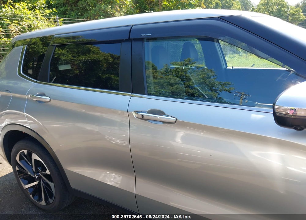2022 MITSUBISHI OUTLANDER BLACK EDITION S-AWC/SE 2.5 S-AWC/SE LAUNCH EDITION S-AWC VIN: JA4J4UA89NZ082179