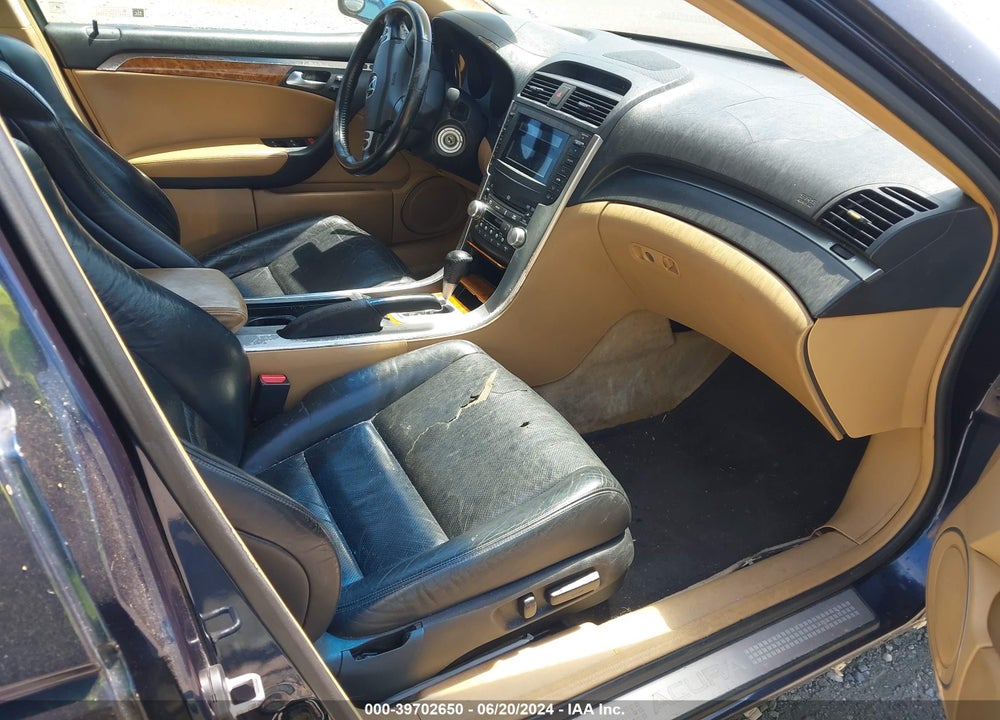 2004 ACURA TL VIN: 19UUA66284A013610