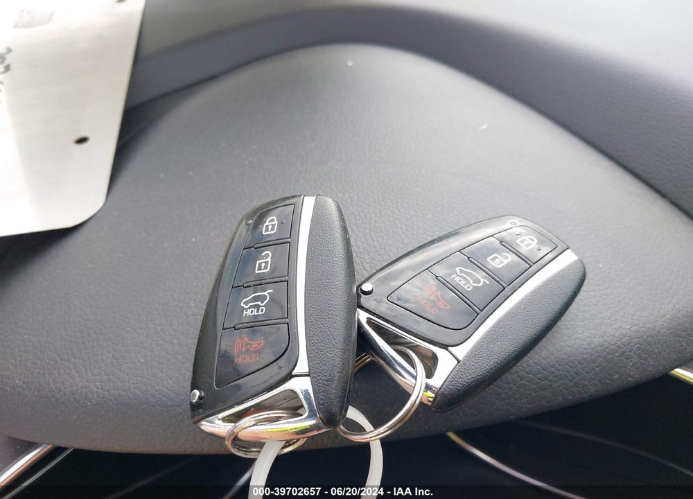 2018 HYUNDAI SANTA FE SE VIN: KM8SN4HF6JU290843