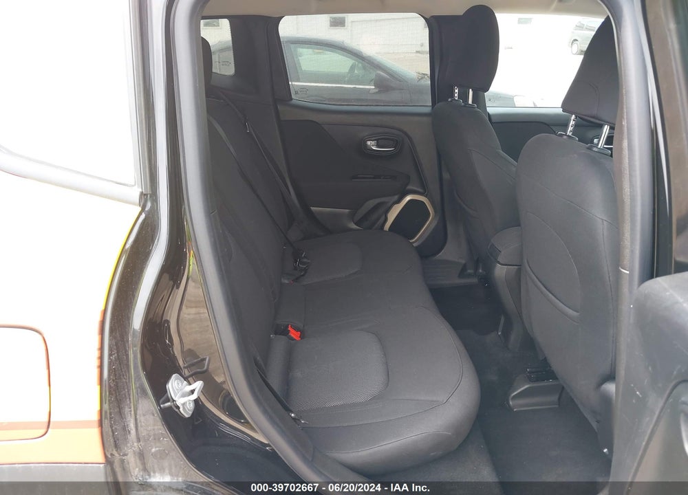 2015 JEEP RENEGADE LATITUDE VIN: ZACCJBBTXFPB94746