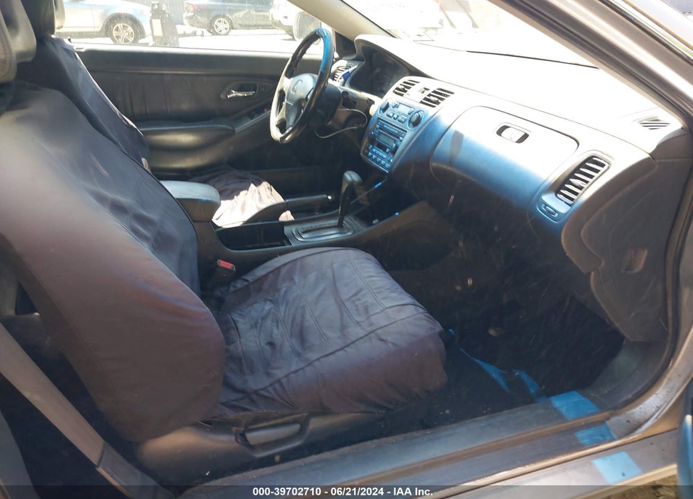2001 HONDA ACCORD 3.0 EX VIN: 1HGCG22511A019179