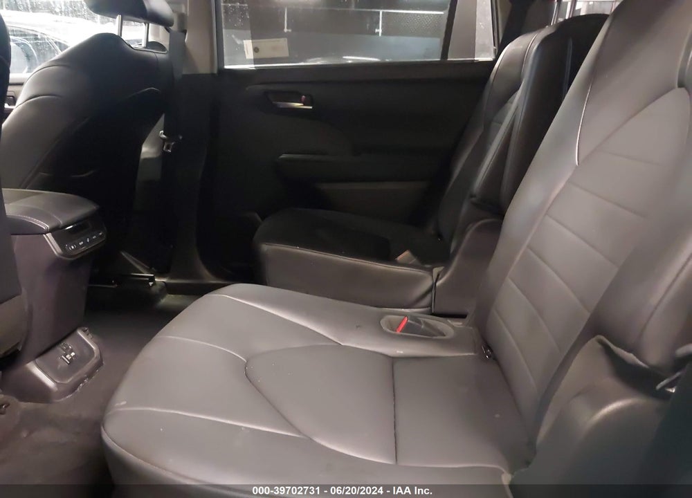 2021 TOYOTA HIGHLANDER XLE VIN: 5TDGZRBH0MS154710