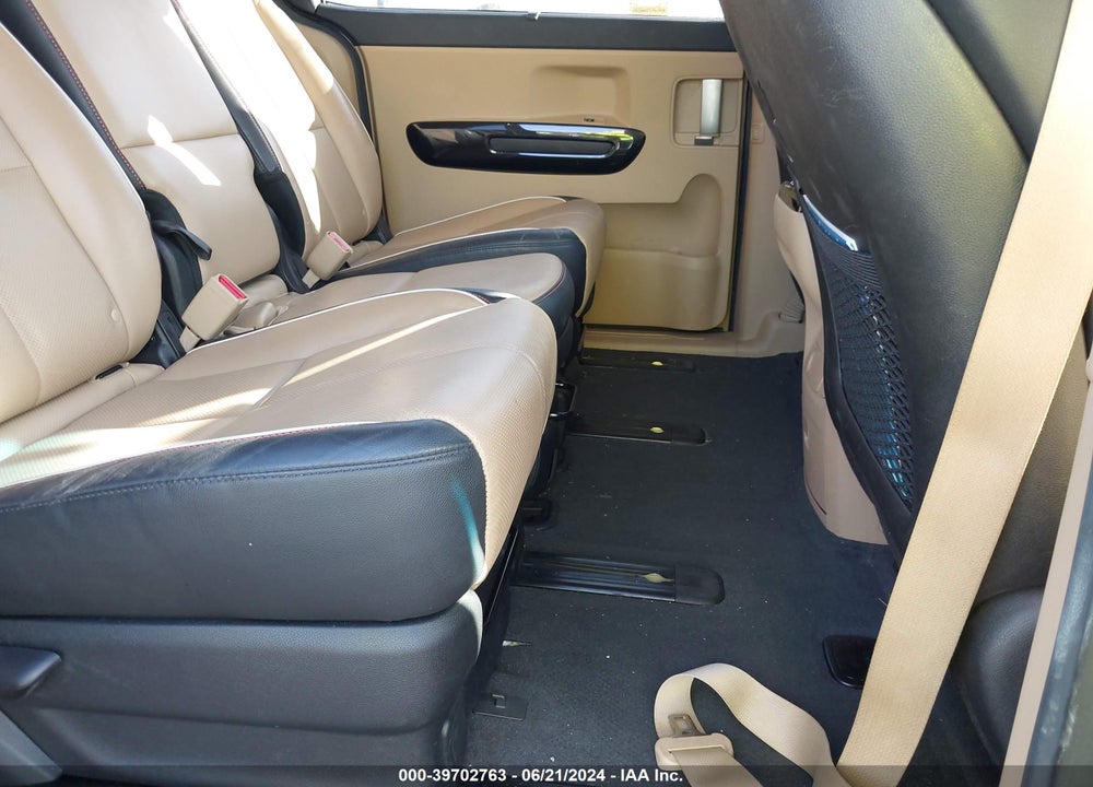 2017 KIA SEDONA EX VIN: KNDMC5C17H6335081