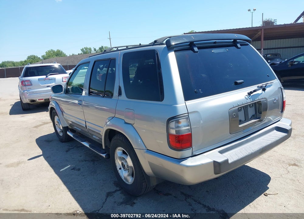 1999 INFINITI QX4 VIN: JNRAR07Y2XW069401