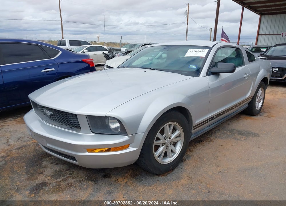 2008 FORD MUSTANG V6 DELUXE/V6 PREMIUM VIN: 1ZVHT80N285132094