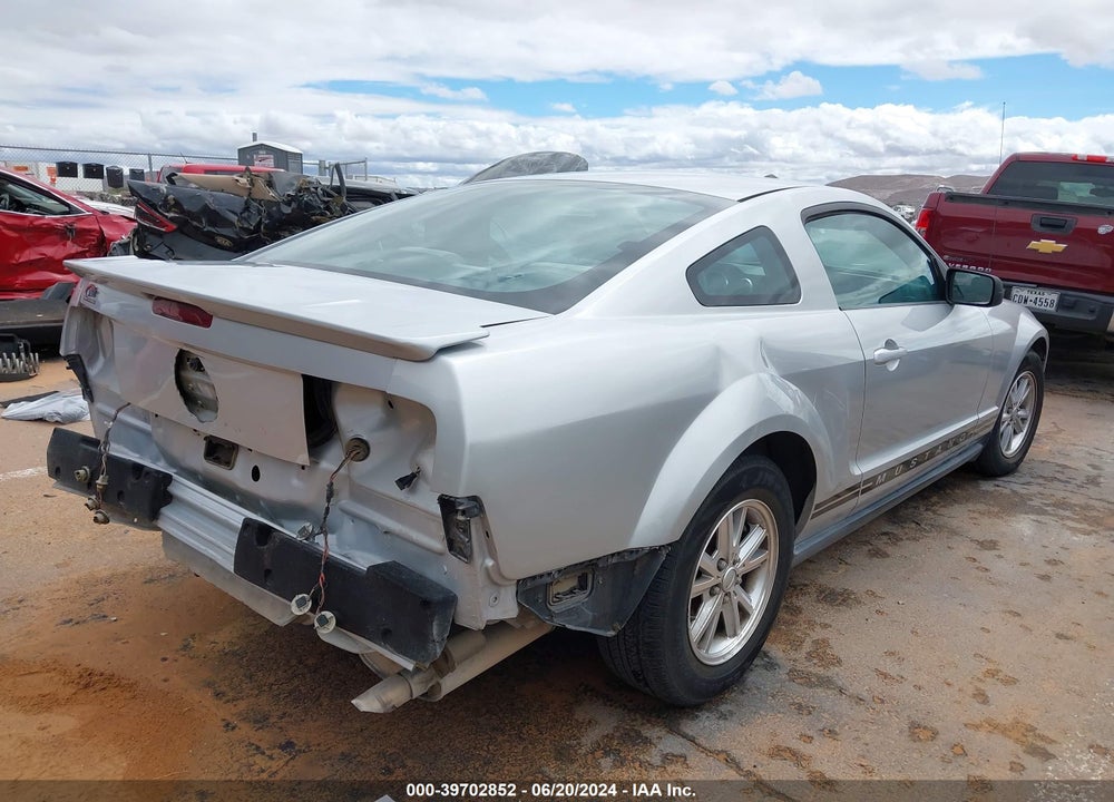 2008 FORD MUSTANG V6 DELUXE/V6 PREMIUM VIN: 1ZVHT80N285132094