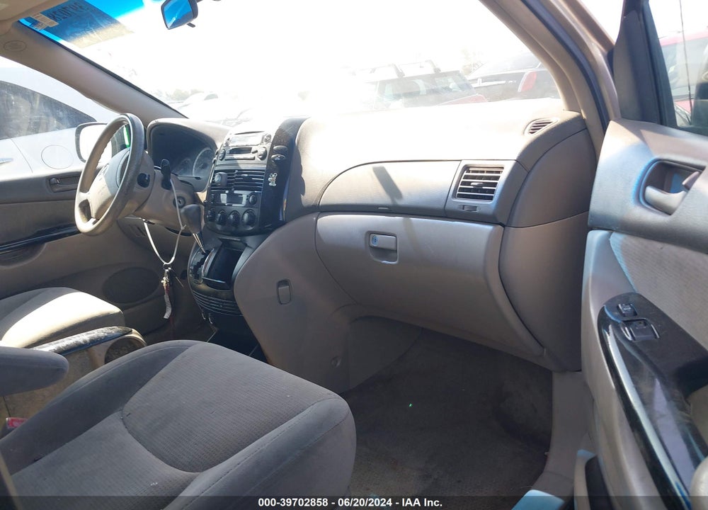 2005 TOYOTA SIENNA LE VIN: 5TDZA23C95S256857