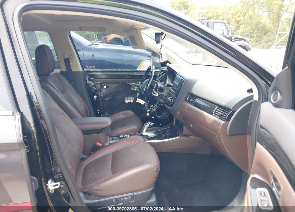 2018 MITSUBISHI OUTLANDER PHEV GT VIN: JA4J24A55JZ058581