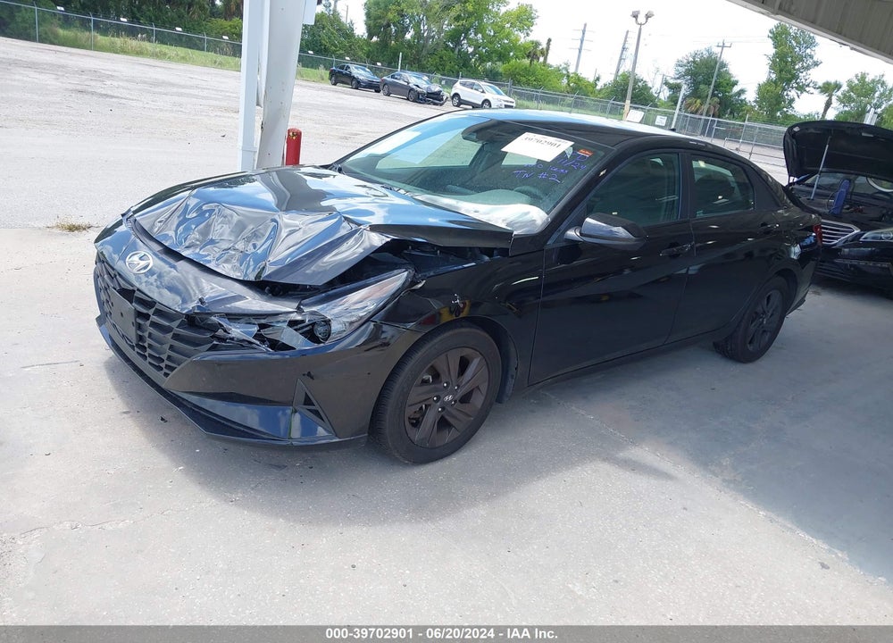 2021 HYUNDAI ELANTRA SEL VIN: KMHLM4AG1MU182113