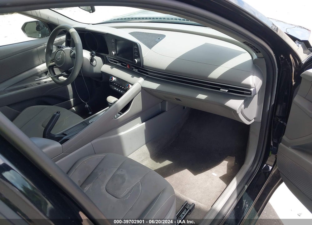 2021 HYUNDAI ELANTRA SEL VIN: KMHLM4AG1MU182113