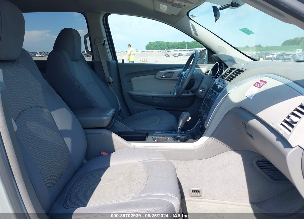 2011 CHEVROLET TRAVERSE 1LT VIN: 1GNKVGED6BJ121070
