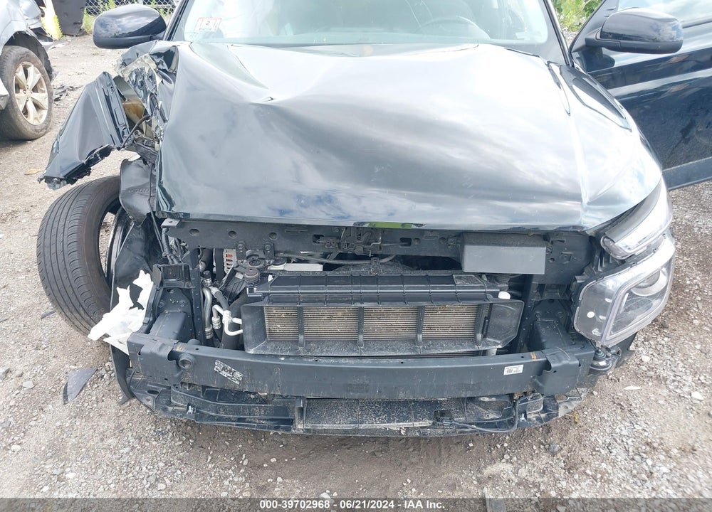 2023 HYUNDAI VENUE SEL VIN: KMHRC8A39PU230754