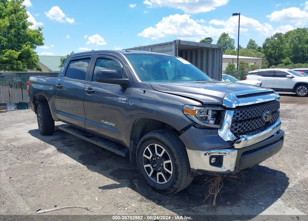2018 TOYOTA TUNDRA SR5 5.7L V8 VIN: 5TFDY5F15JX705263