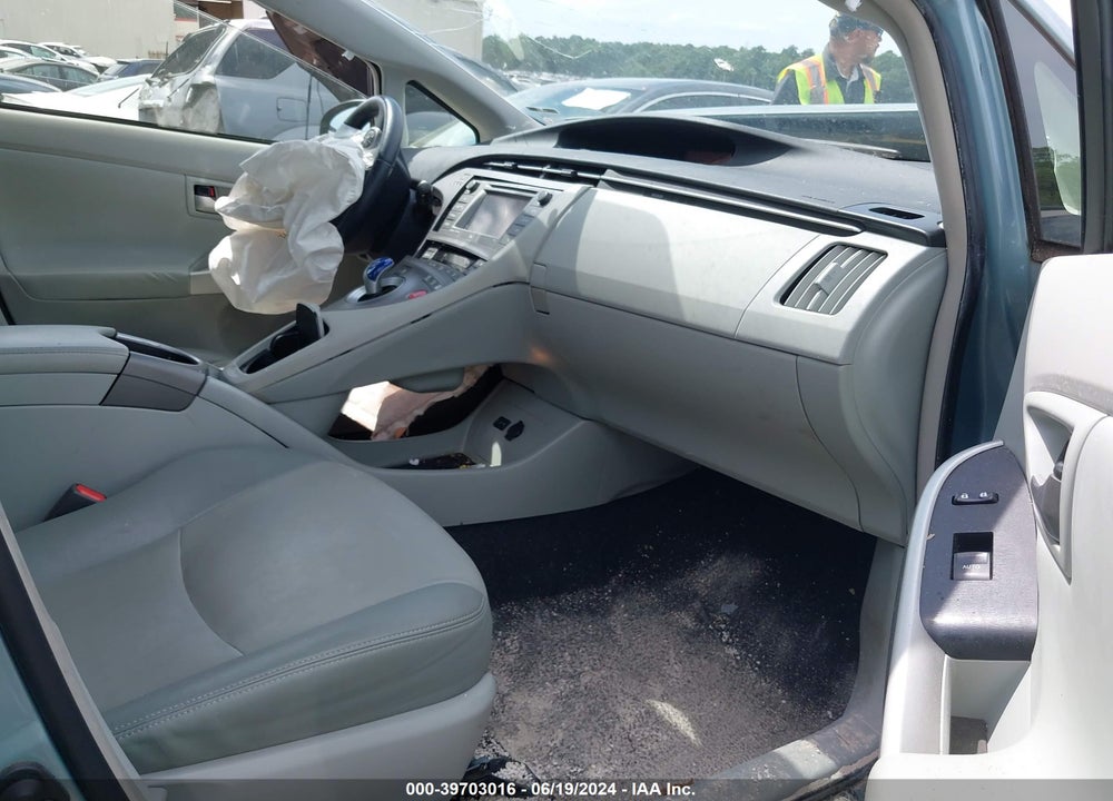 2015 TOYOTA PRIUS FOUR VIN: JTDKN3DU0F1912719
